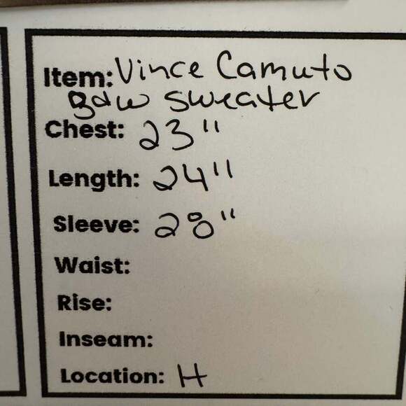 Vince camuto Black and White Soft Sweater Size Medium - Picture 6 of 6